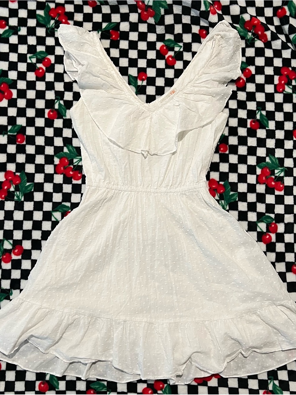 Gianni Bini Juniors White Ruffle V-Neck Mini Dress